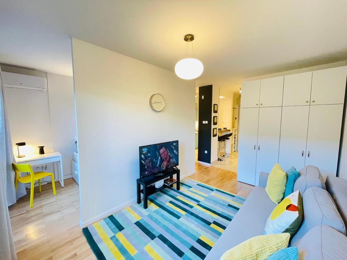 בודפשט Peony Hollo Apartment - Free Garage Under The House מראה חיצוני תמונה